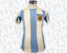 74   -  DIEGO  MARADONA #19 | 1977 ARGENTINA DEBUT FIRST GAMES  MUSEUM PIECE | AMAZING PROVENANCE STORY
