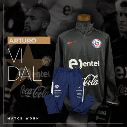 63   -  ARTURO VIDAL | 2018-2021 CHILE | TRAINING WORN KIT + MATCH WORN SHORT