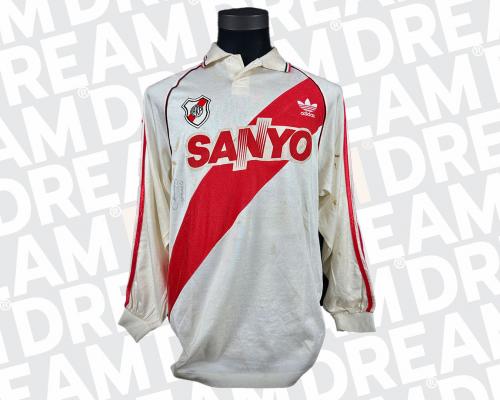 15   -  ENZO FRANCESCOLI #9| 1995 RIVER PLATE | SIGNED MATCH WORN