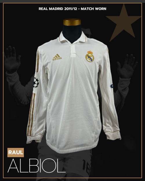 15   -  RAUL ALBIOL #18 | 2011/12 REAL MADRID UCL  | GAME WORN vs CSKA MOSCOW | NO SPONSOR | COACH COLLECTION
