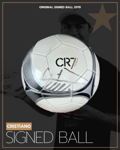 60   -  CRISTIANO RONALDO #7 | 2019 CR7 MUSEUM | SIGNED BALL