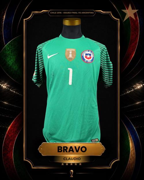 135   -  CLAUDIO BRAVO  #1 | 2016 CHILE CENTENARIO | FINAL ISSUED vs ARGENTINA | SIGNED | KITMAN COLLECTION